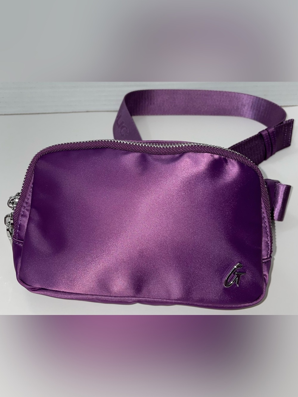 Glamaholic Purple Nylon Fanny Pack - Picture 2 of 16